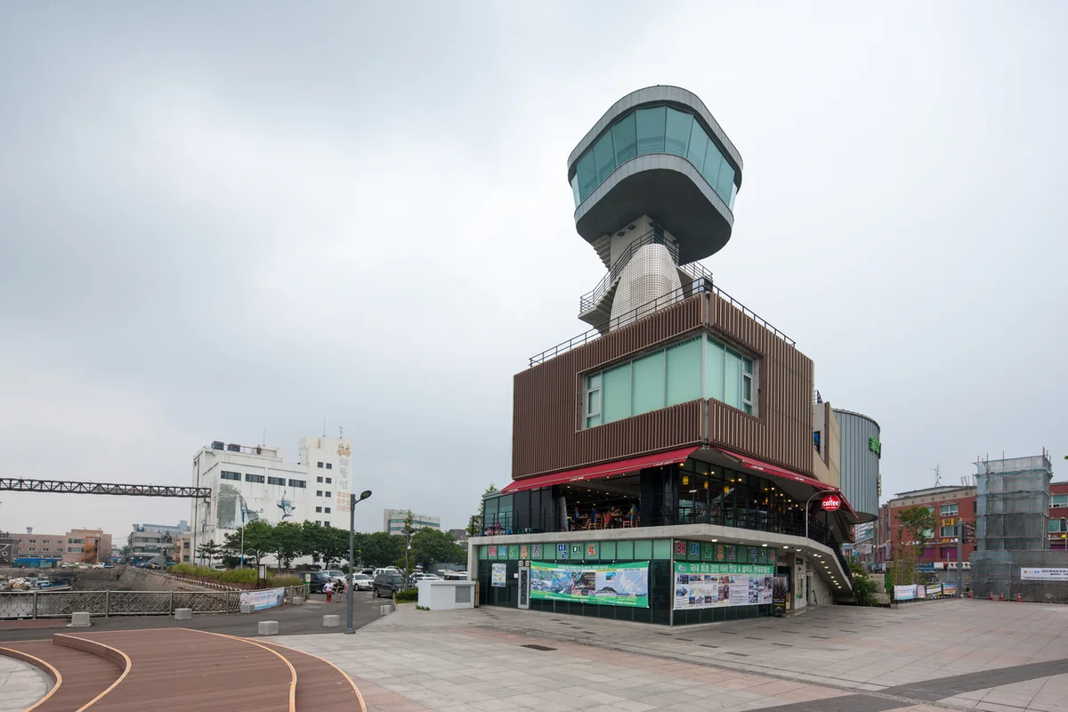 연안부두 모텔 (출처 : 한국관광공사)