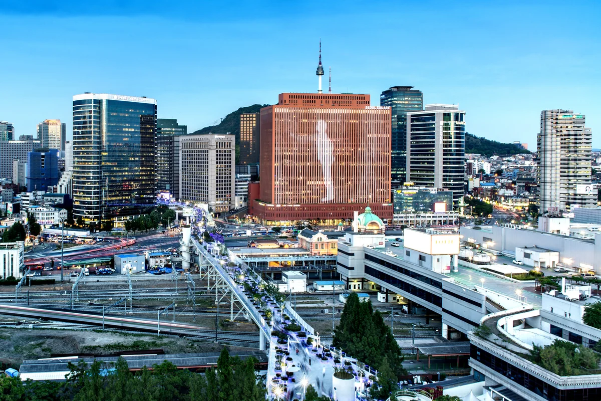 서울역 야경 명소 (출처 : 한국관광공사)