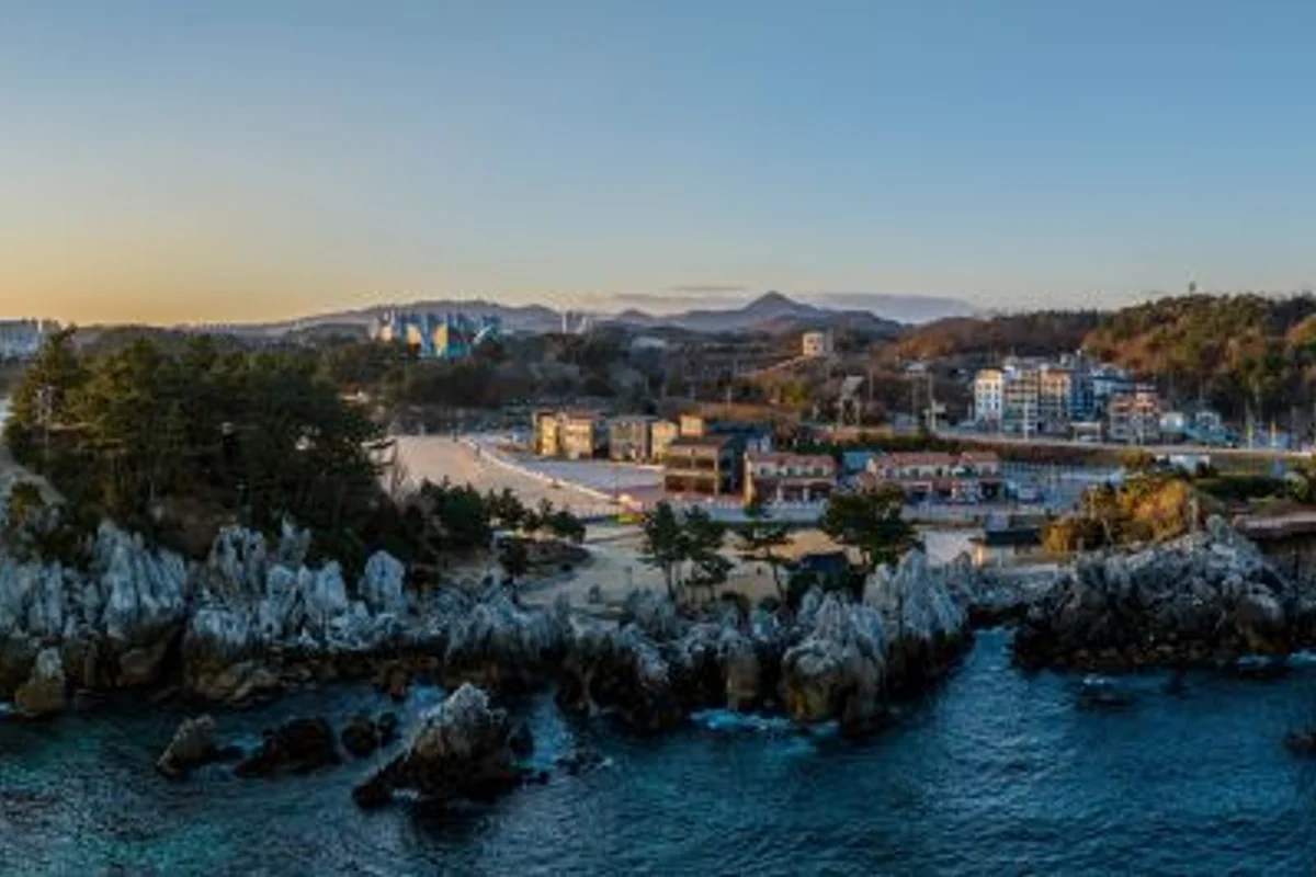 삼척 반려견 동반, 추암 촛대바위 출렁다리 - 삼척여행 여행