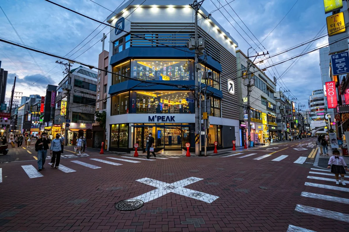 수원역 로데오 거리 (출처 : 한국관광공사)