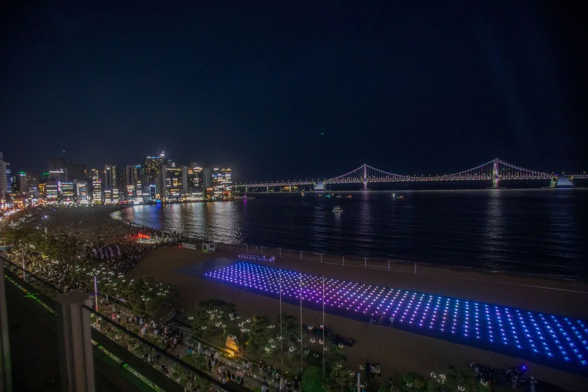 수영구 커플 숙소와 함께하는 광안리 M 드론라이트쇼 - 수영구 여행