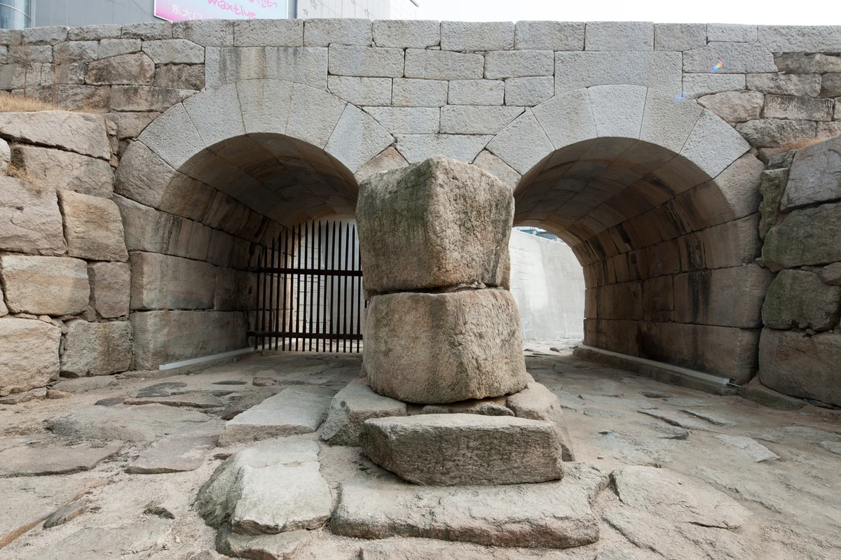 동대문역사문화공원 - 동대문디자인플라자 여행