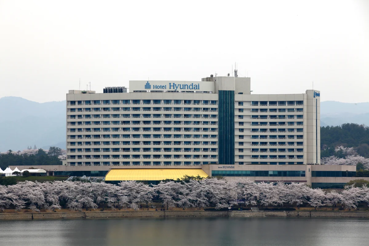 오리엔탈 호텔 제주와 함께 즐기는 탑동 해변공원 - 오리엔탈호텔제주 여행