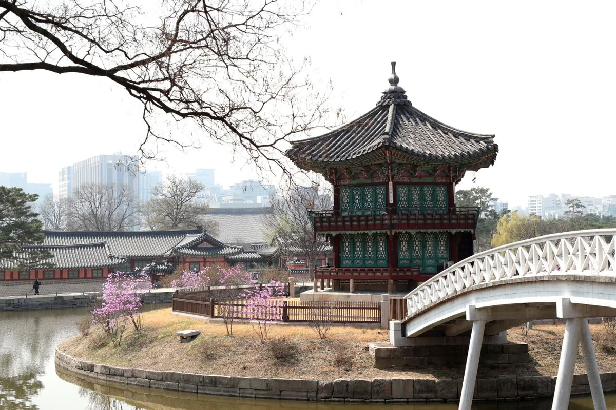 경복궁 향원정 - 경복궁 여행