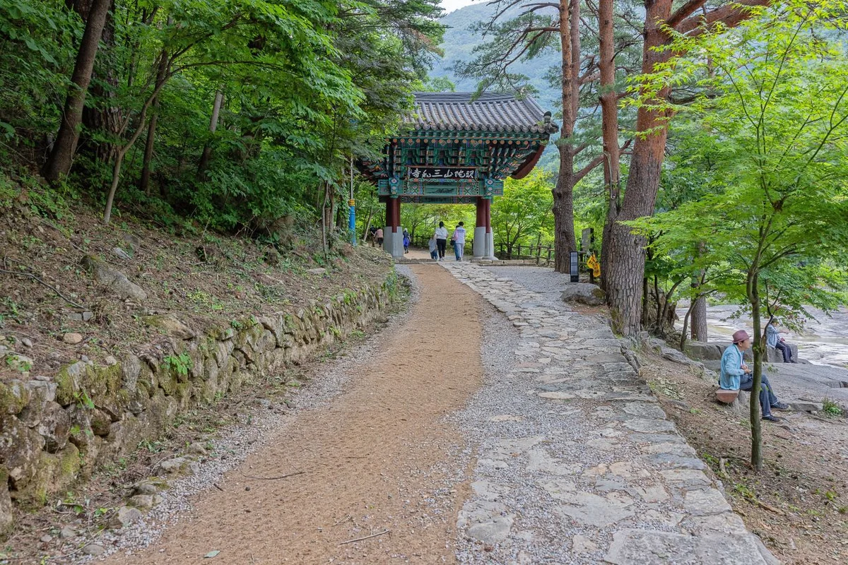 동해 사찰 (출처 : 한국관광공사)